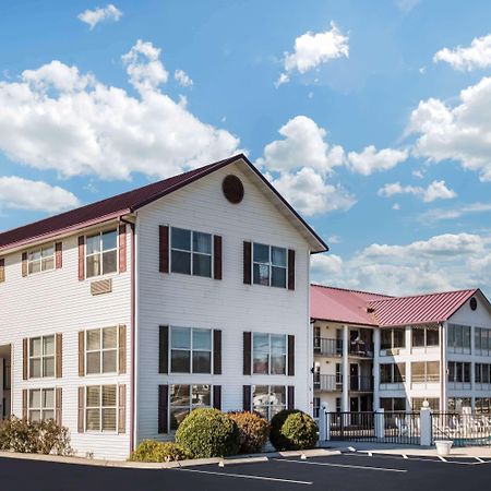 Super 8 By Wyndham Sevierville Riverside Exterior foto