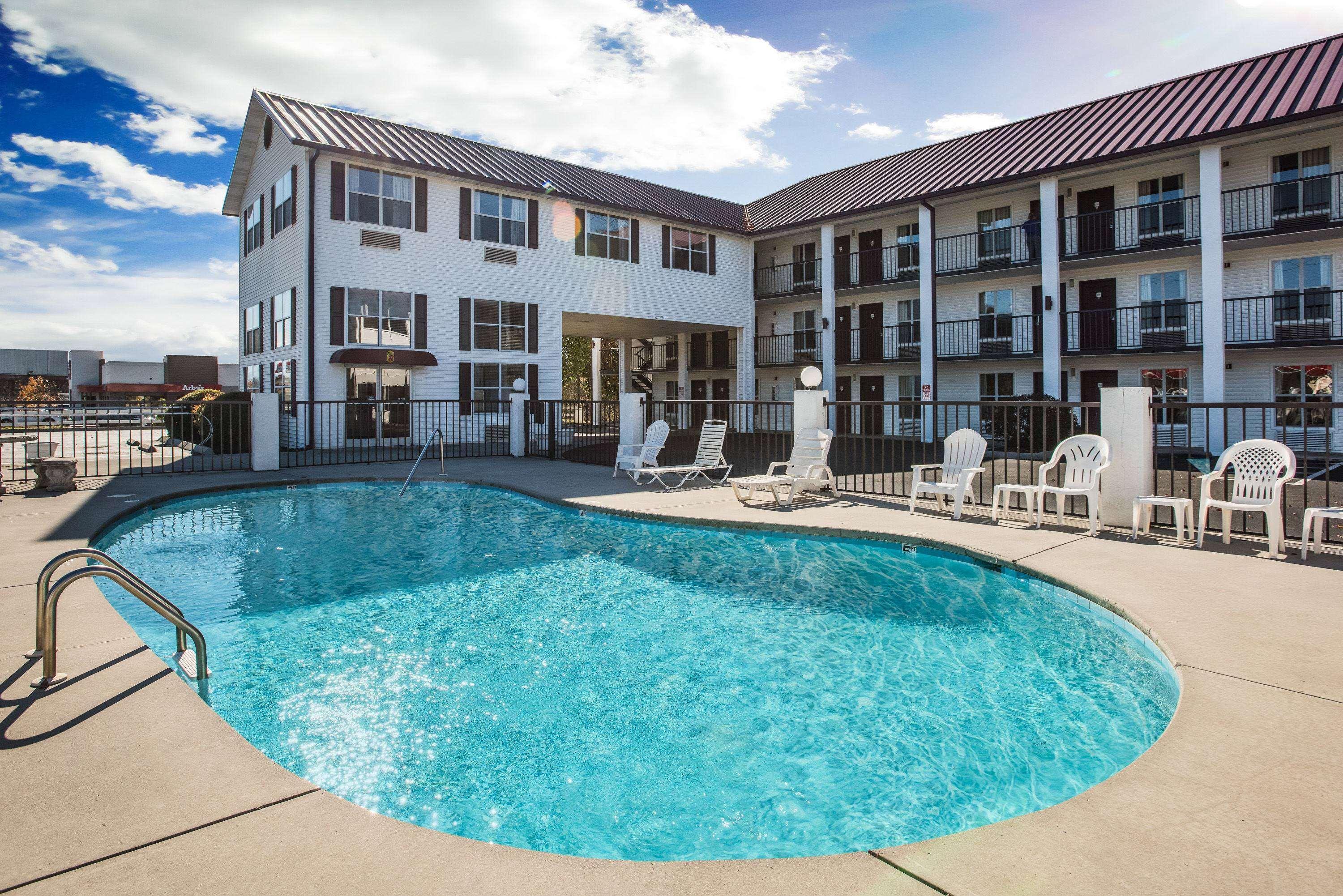 Super 8 By Wyndham Sevierville Riverside Exterior foto