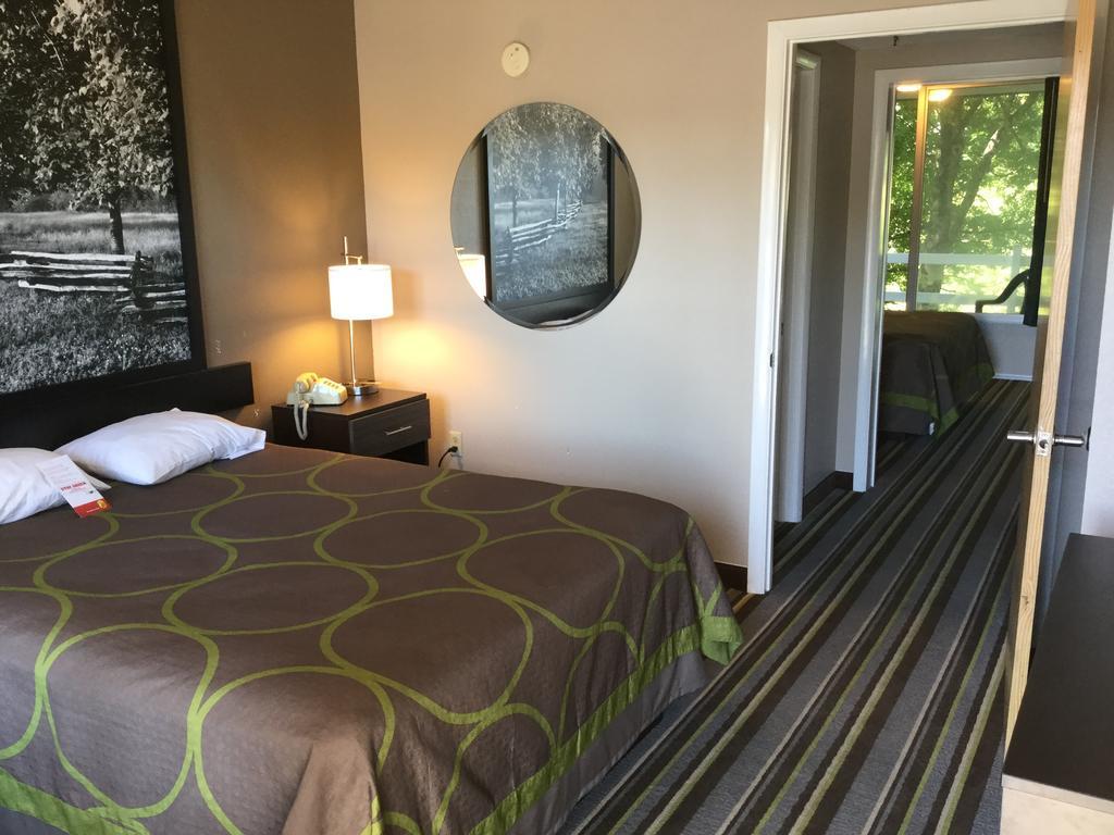 Super 8 By Wyndham Sevierville Riverside Exterior foto